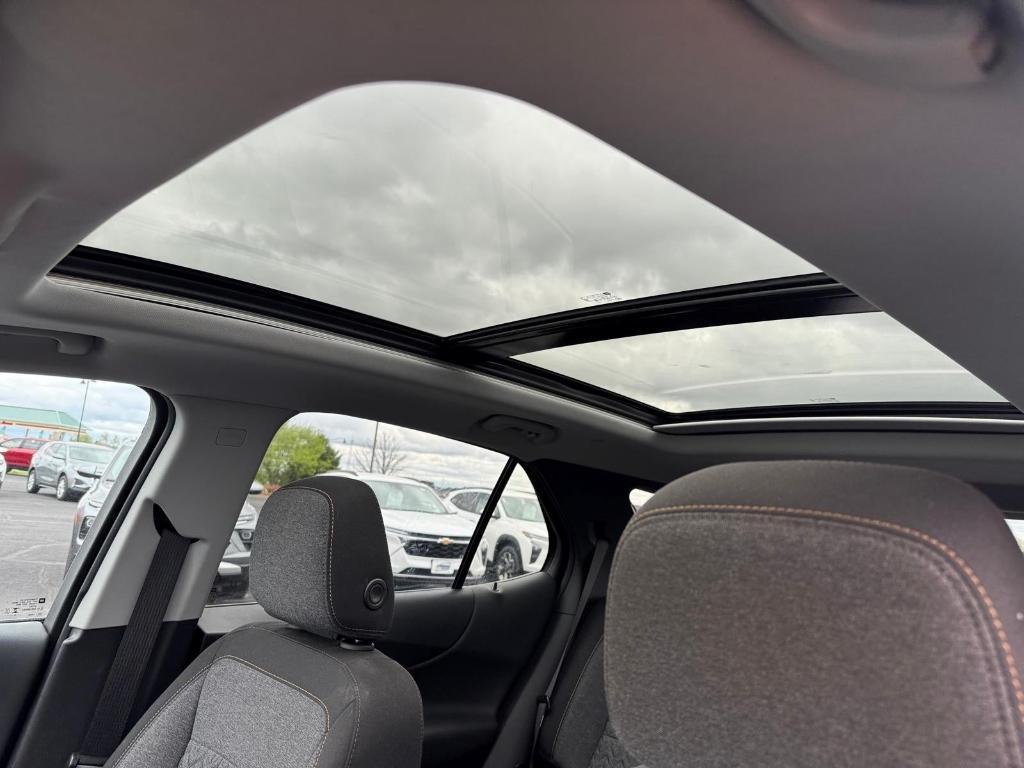 used 2024 Chevrolet Equinox car, priced at $25,478