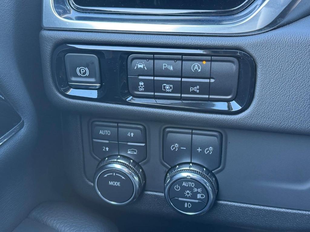 used 2025 GMC Yukon XL car, priced at $71,467