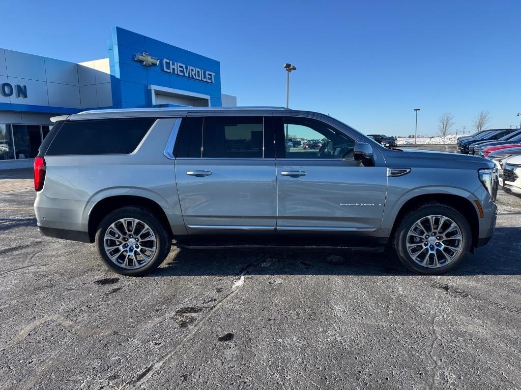 used 2025 GMC Yukon XL car, priced at $71,467