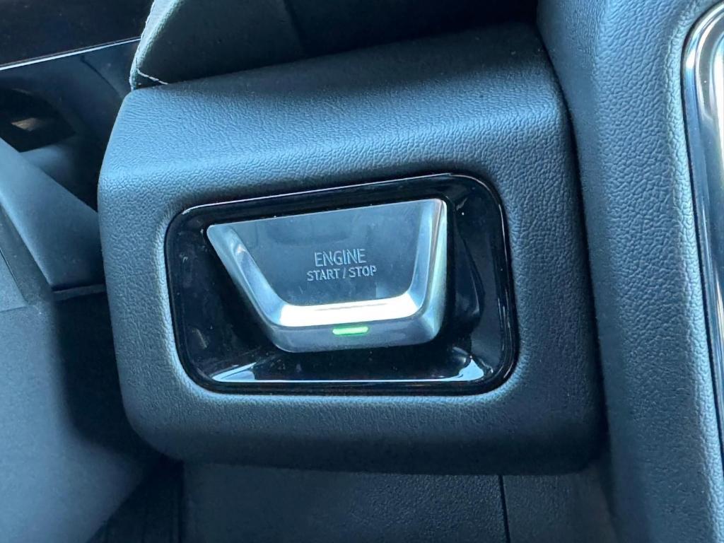 used 2025 GMC Yukon XL car, priced at $71,467