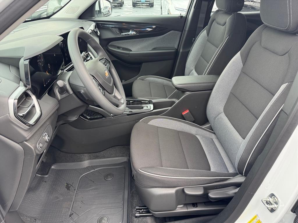 new 2026 Chevrolet TrailBlazer car, priced at $27,907