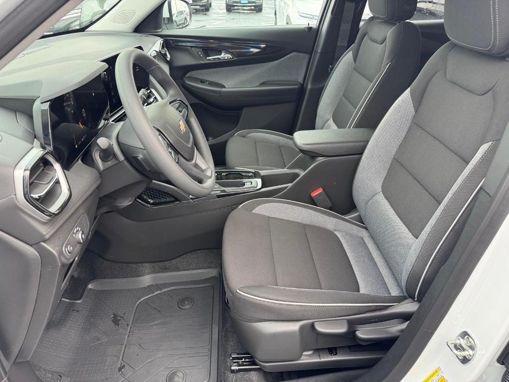 new 2026 Chevrolet TrailBlazer car, priced at $27,801