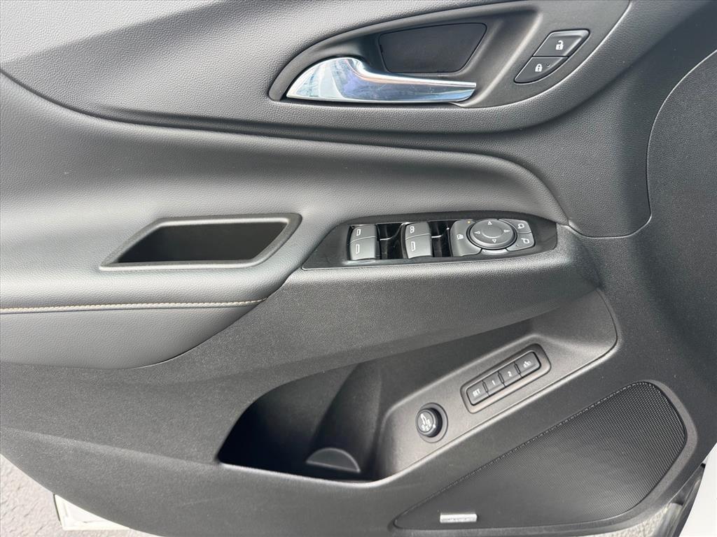 used 2022 Chevrolet Equinox car, priced at $24,962