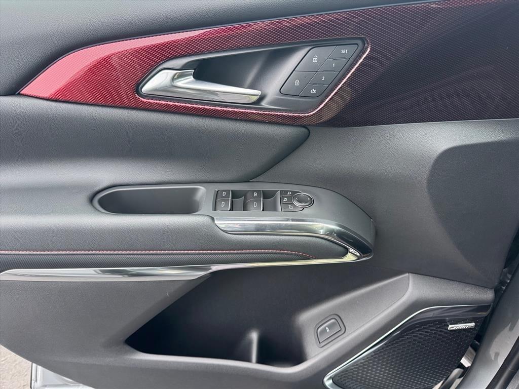 new 2026 Chevrolet Traverse car, priced at $59,555