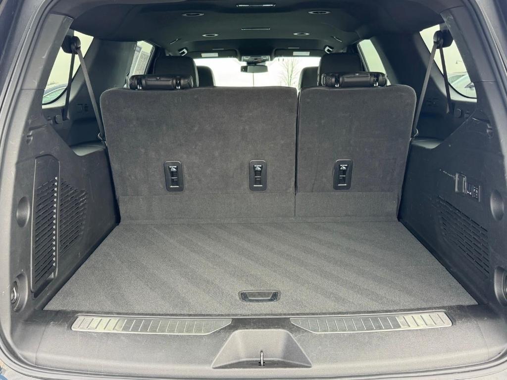 used 2025 GMC Yukon XL car, priced at $71,786