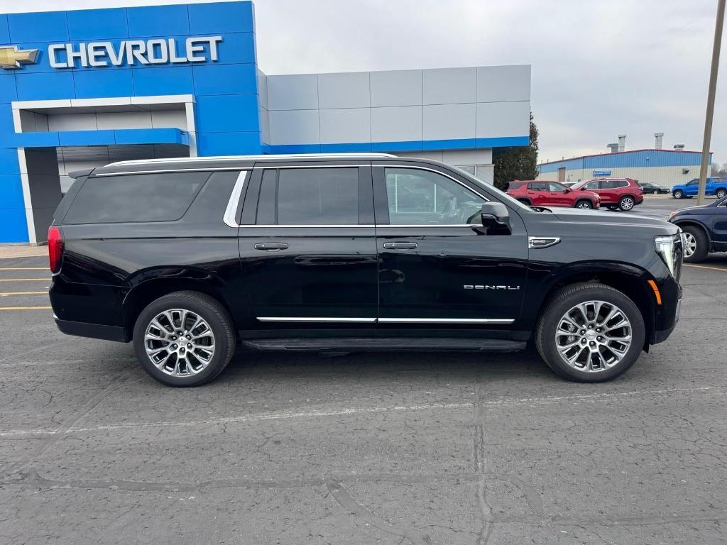 used 2025 GMC Yukon XL car, priced at $71,786