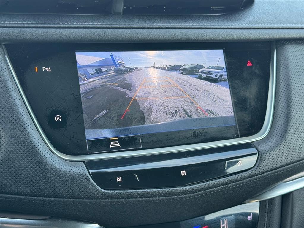 used 2021 Cadillac XT5 car, priced at $22,983