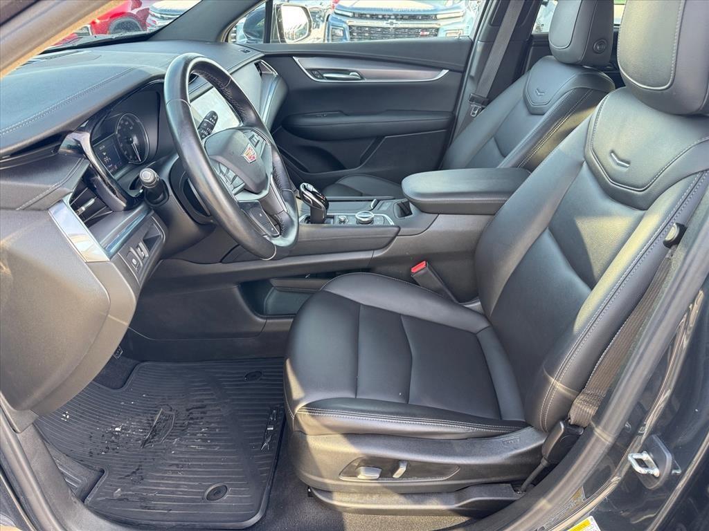 used 2021 Cadillac XT5 car, priced at $22,983