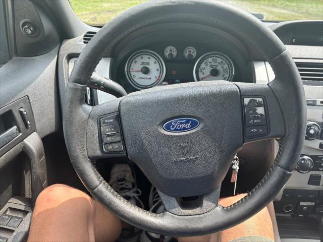 used 2009 Ford Focus car, priced at $2,950
