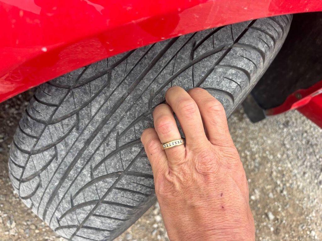 used 2006 Chevrolet Monte Carlo car, priced at $2,950