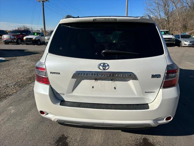 used 2008 Toyota Highlander Hybrid car, priced at $6,950