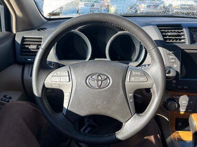 used 2008 Toyota Highlander Hybrid car, priced at $6,950
