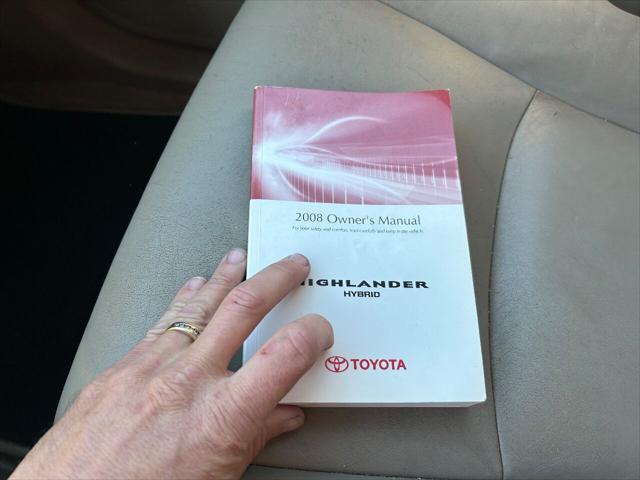 used 2008 Toyota Highlander Hybrid car, priced at $6,950