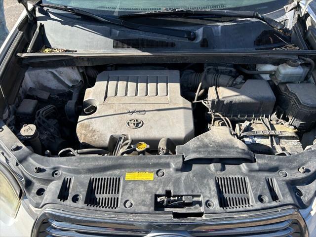 used 2008 Toyota Highlander car, priced at $6,950