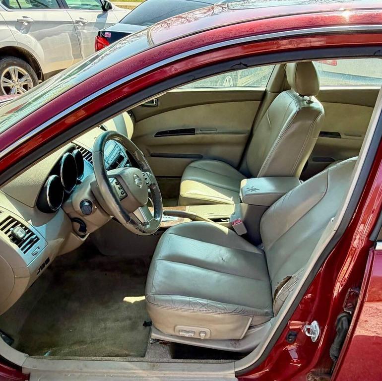 used 2005 Nissan Altima car, priced at $4,450