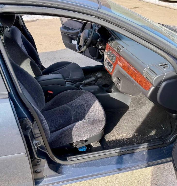 used 2002 Chrysler Sebring car, priced at $3,950