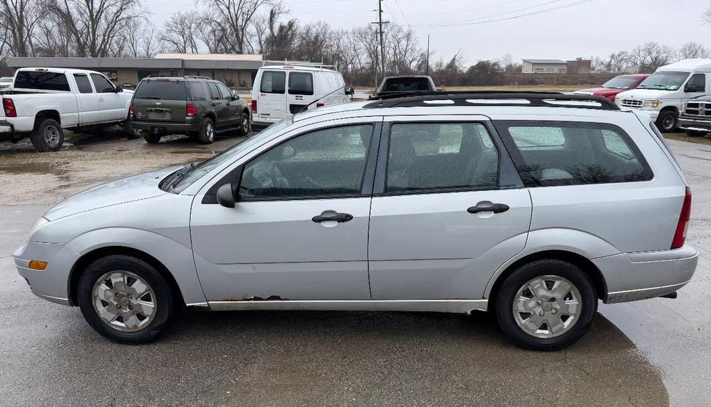 used 2007 Ford Focus car, priced at $4,450