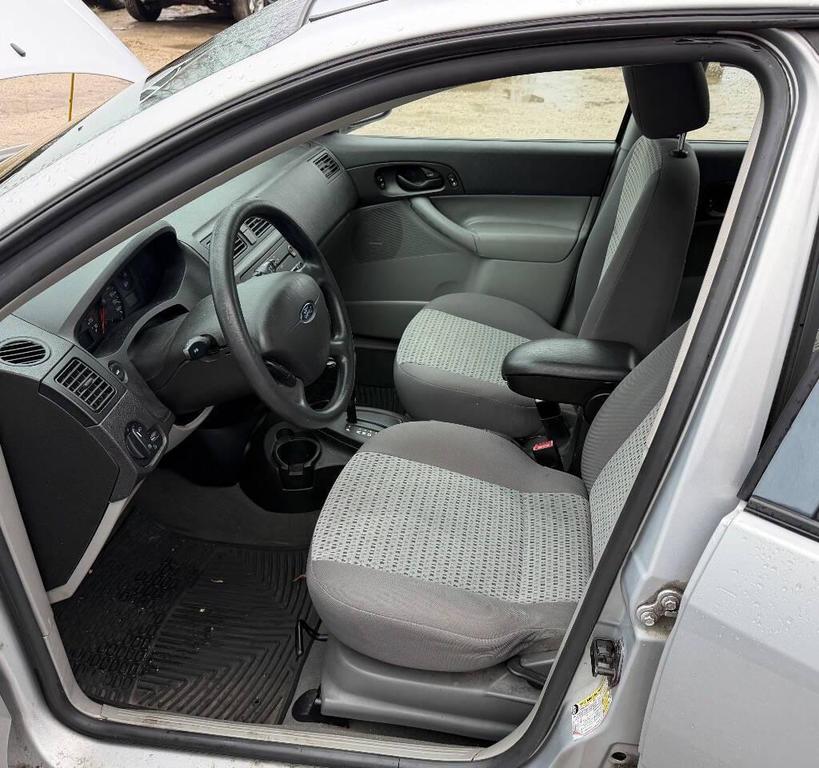 used 2007 Ford Focus car, priced at $4,450