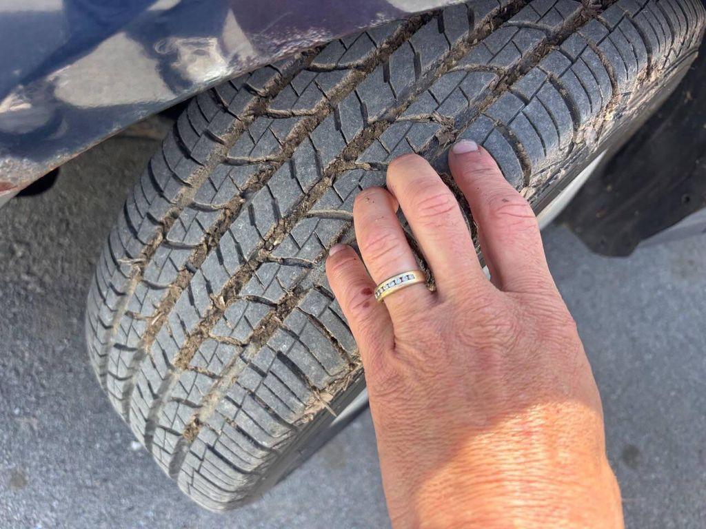 used 2007 Hyundai Elantra car, priced at $3,950