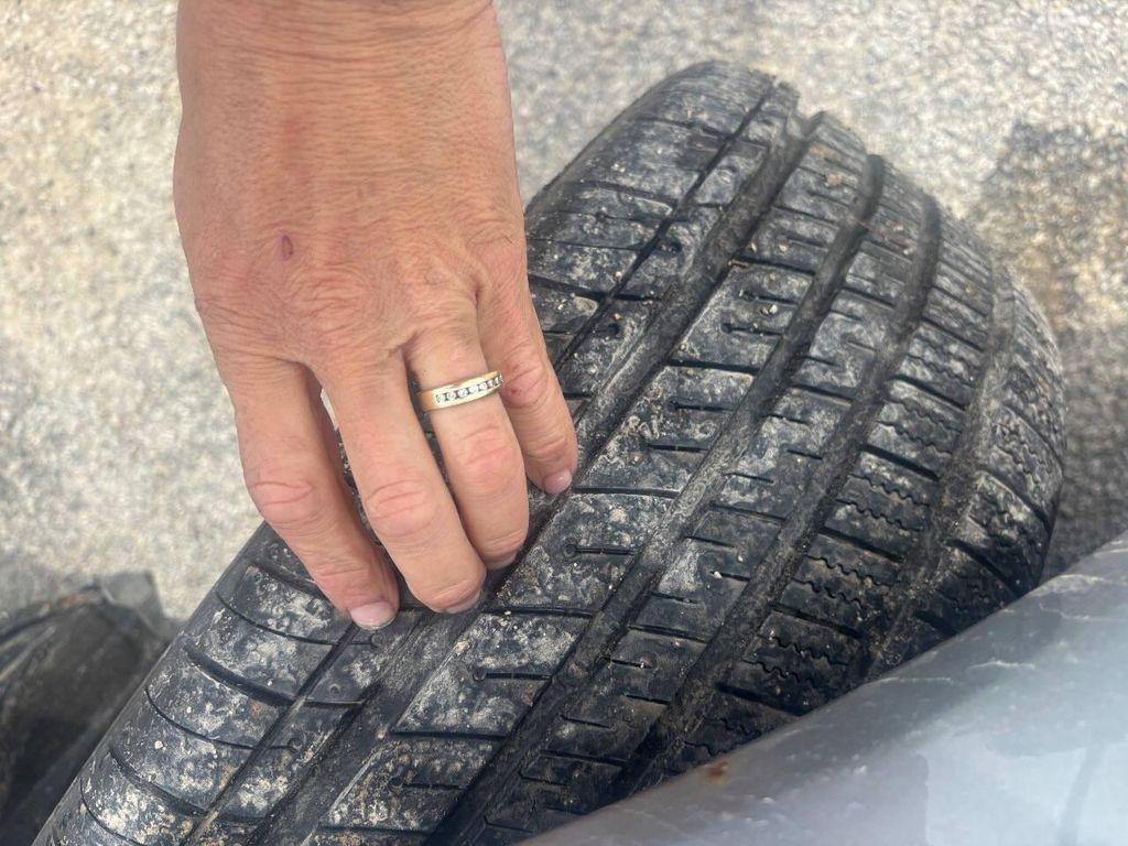 used 2007 Cadillac DTS car, priced at $5,450