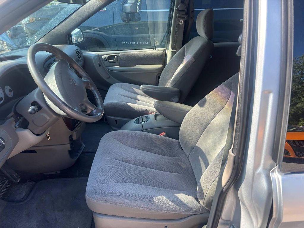 used 2001 Dodge Grand Caravan car, priced at $2,950
