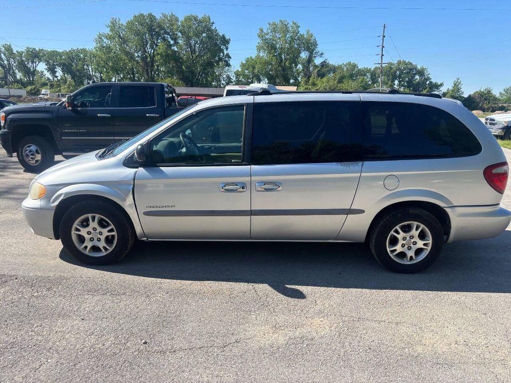 used 2001 Dodge Grand Caravan car, priced at $2,950
