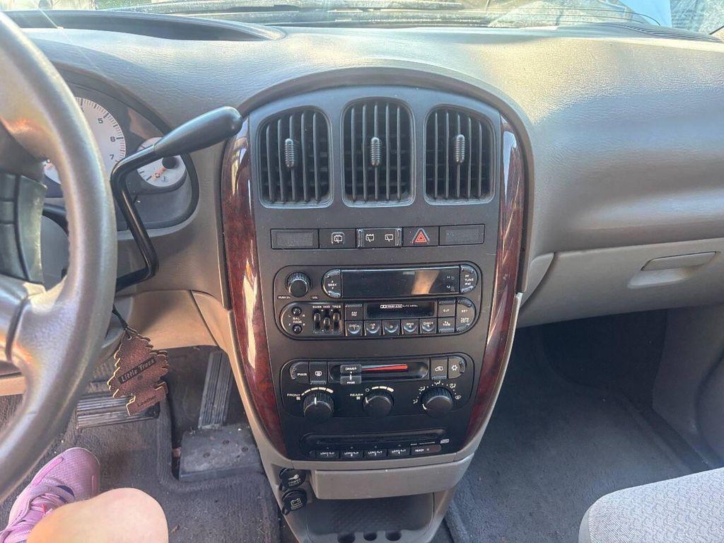 used 2001 Dodge Grand Caravan car, priced at $2,950