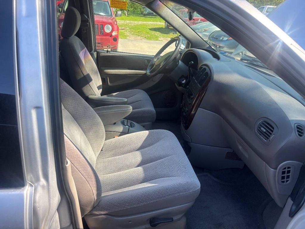 used 2001 Dodge Grand Caravan car, priced at $2,950