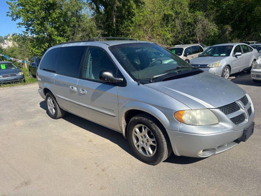 used 2001 Dodge Grand Caravan car, priced at $2,950