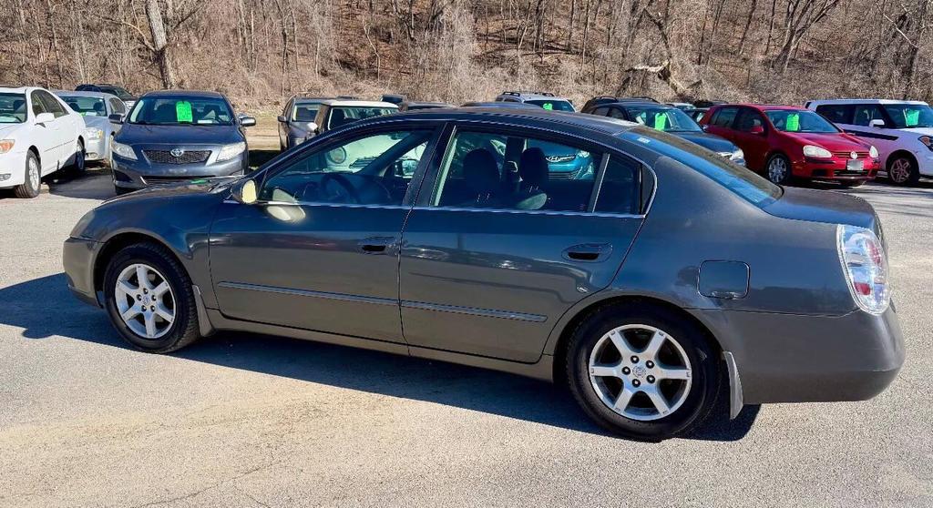 used 2006 Nissan Altima car, priced at $4,950