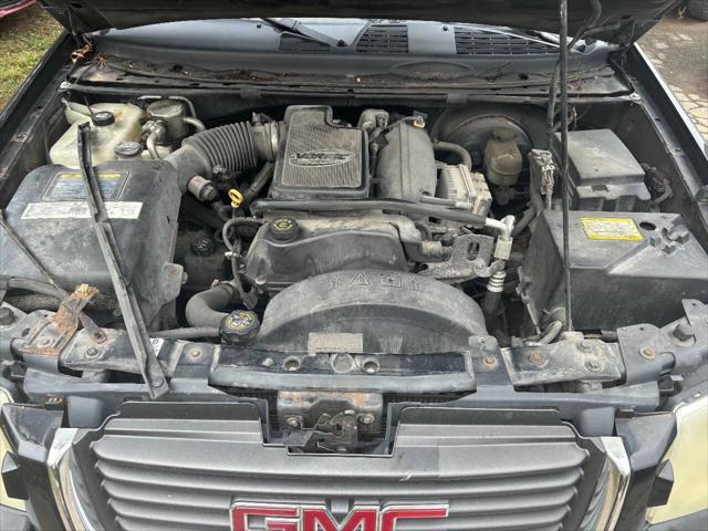 used 2002 GMC Envoy XL car, priced at $3,500