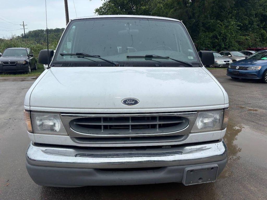 used 2000 Ford E150 car, priced at $3,450