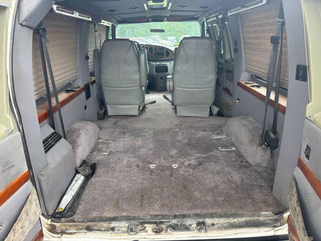 used 2000 Ford E150 car, priced at $3,450