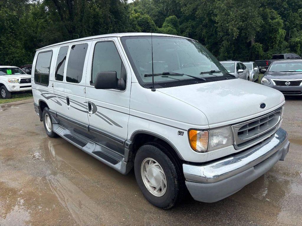 used 2000 Ford E150 car, priced at $3,450