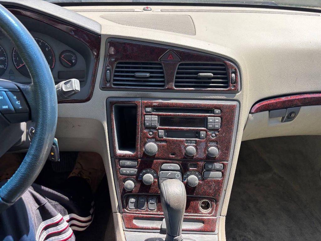 used 2002 Volvo S60 car, priced at $4,950