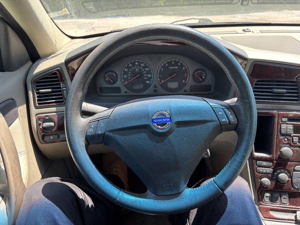 used 2002 Volvo S60 car, priced at $4,950