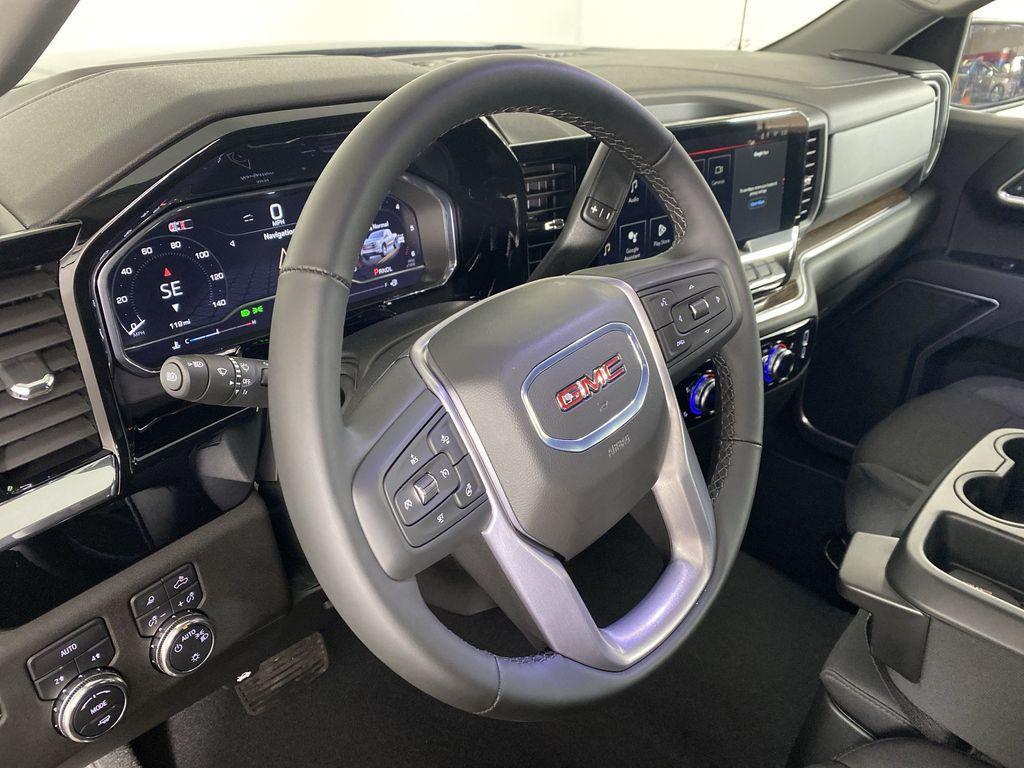 used 2025 GMC Sierra 1500 car, priced at $43,000