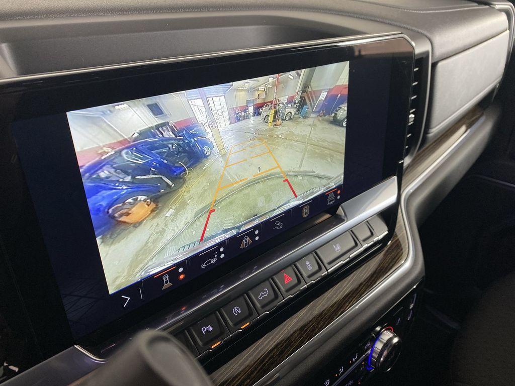 used 2025 GMC Sierra 1500 car, priced at $43,000