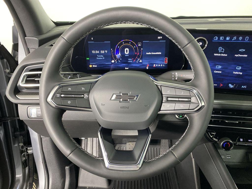 new 2026 Chevrolet Traverse car, priced at $45,070