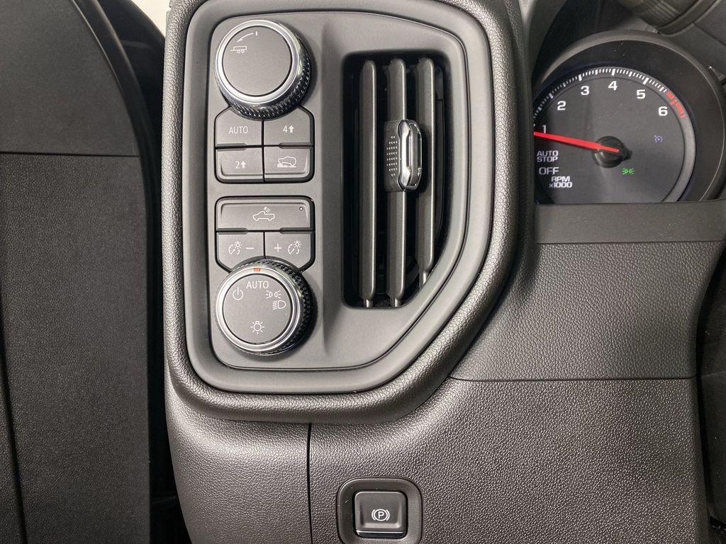 new 2026 GMC Sierra 1500 car, priced at $47,725