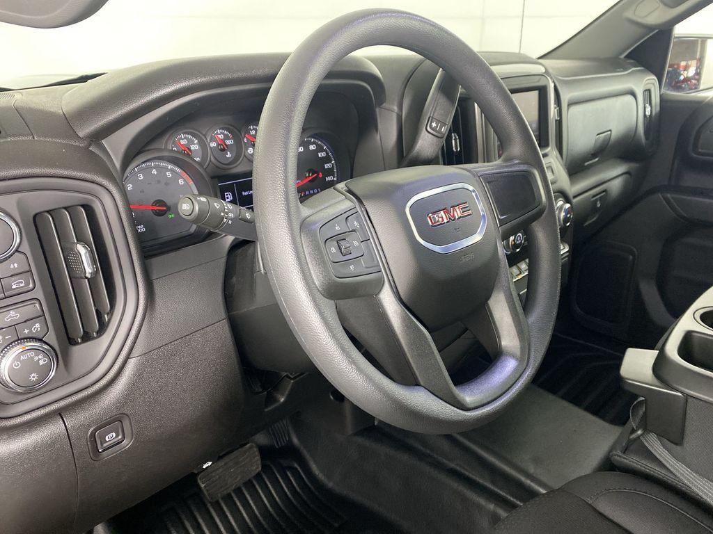 new 2026 GMC Sierra 1500 car, priced at $47,725