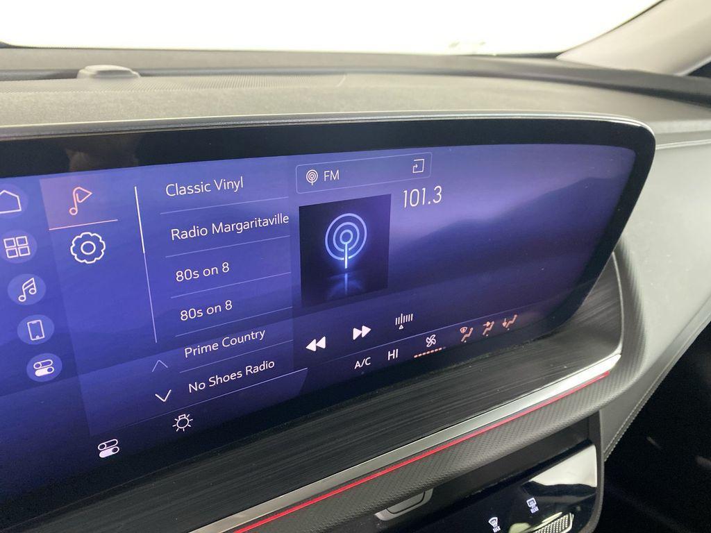 used 2025 Buick Envision car, priced at $27,000