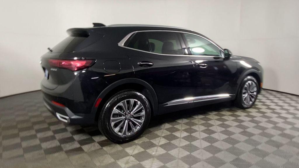 used 2025 Buick Envision car, priced at $27,000