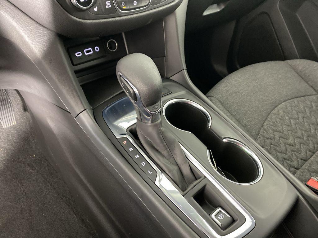 used 2023 Chevrolet Equinox car, priced at $21,000