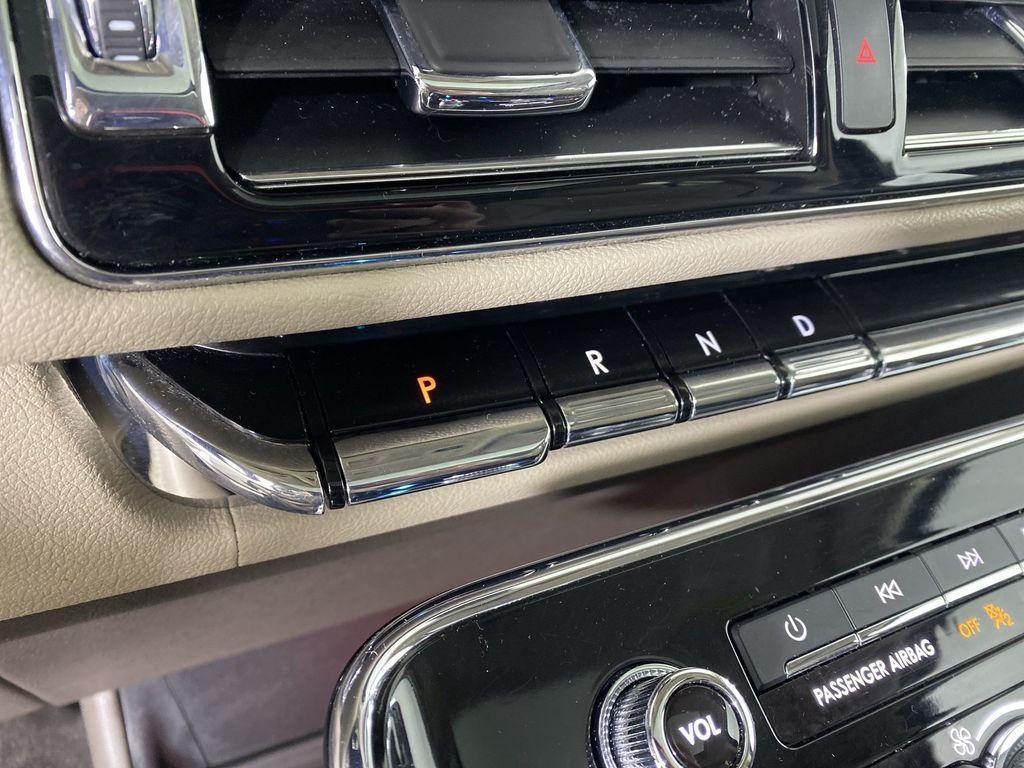 used 2022 Lincoln Navigator car, priced at $54,000