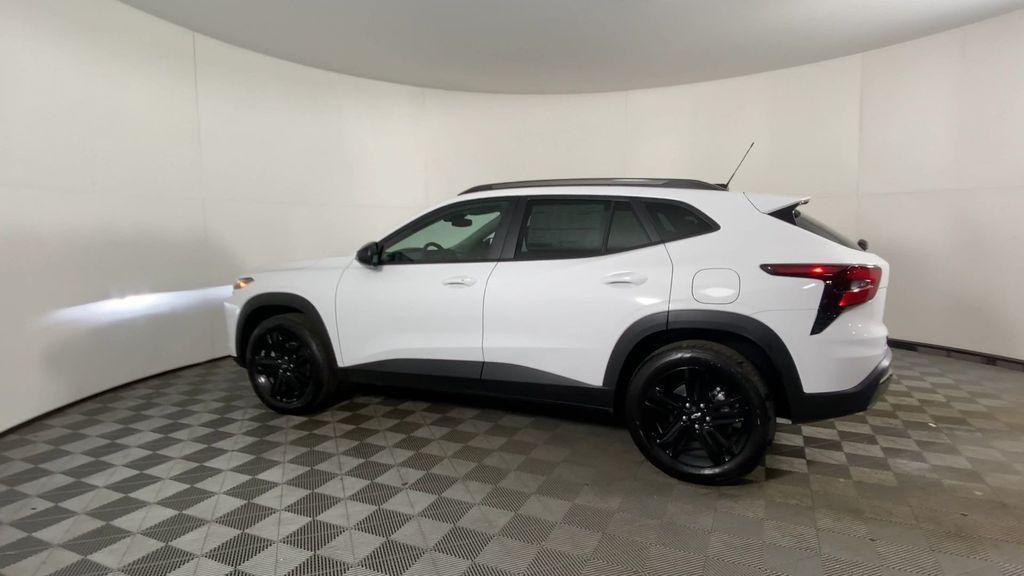 new 2026 Chevrolet Trax car, priced at $28,625