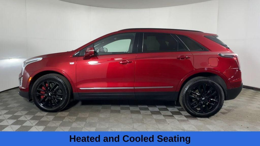 used 2023 Cadillac XT5 car, priced at $28,000