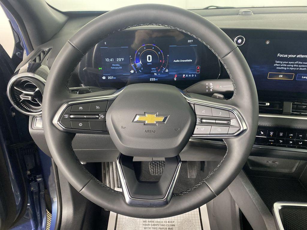 new 2026 Chevrolet Equinox car, priced at $30,795