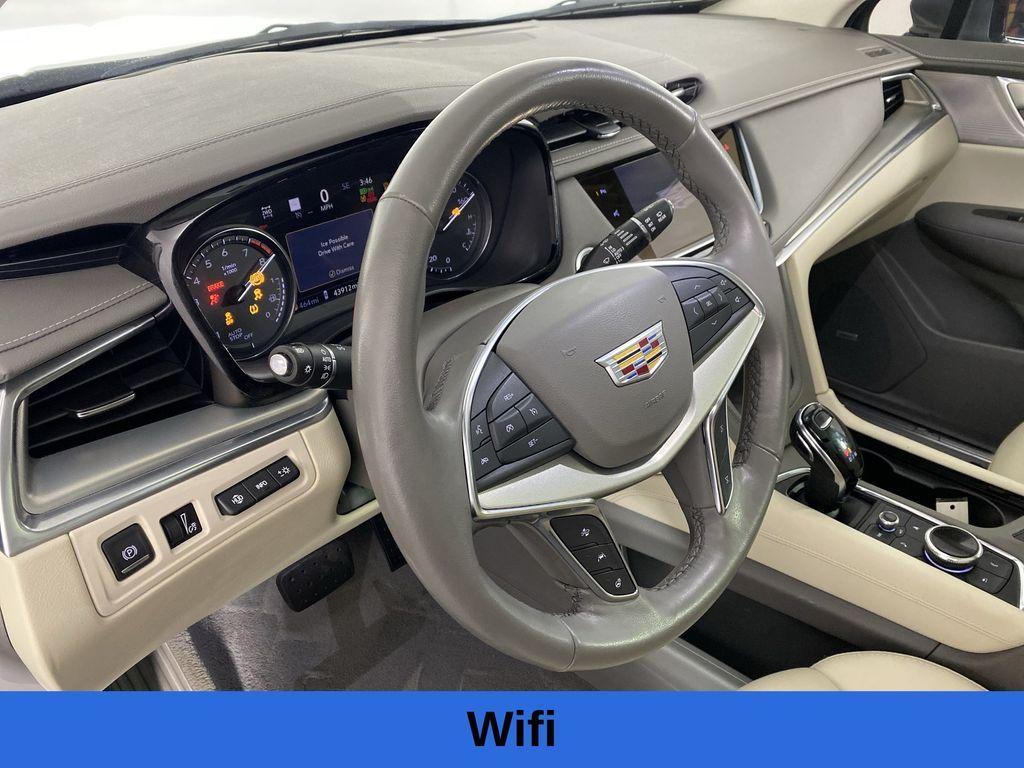 used 2023 Cadillac XT5 car, priced at $29,000