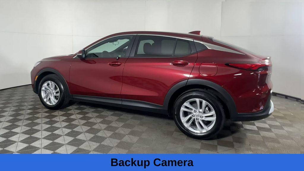used 2025 Buick Envista car, priced at $24,000